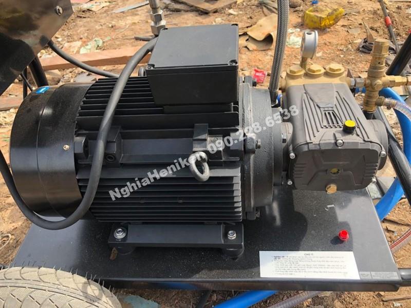 Mô tơ máy rửa xe siêu cao áp Lutian Qk3521c Mô tơ máy rửa xe siêu cao áp Lutian Qk3521c