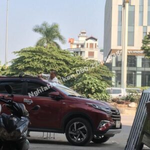 Gia Noc 2 Thanh Xe Toyota Rush
