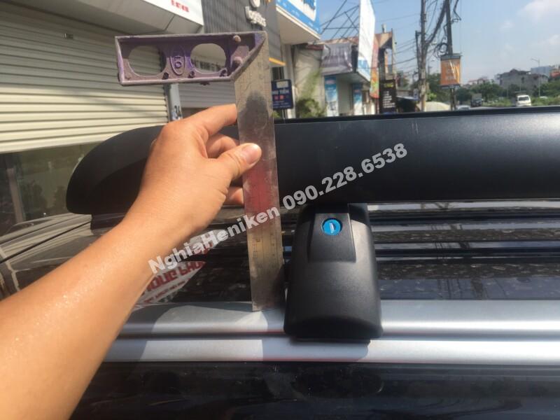 Chiều cao giá nóc Pajero Sport khoảng 15 phân Chiều cao giá nóc Pajero Sport khoảng 15 phân